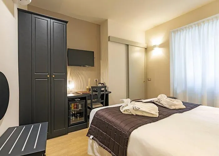 Ξενοδοχείο Cipressi 4*