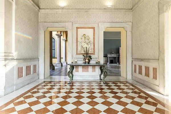 Cipressi 4* Варенна